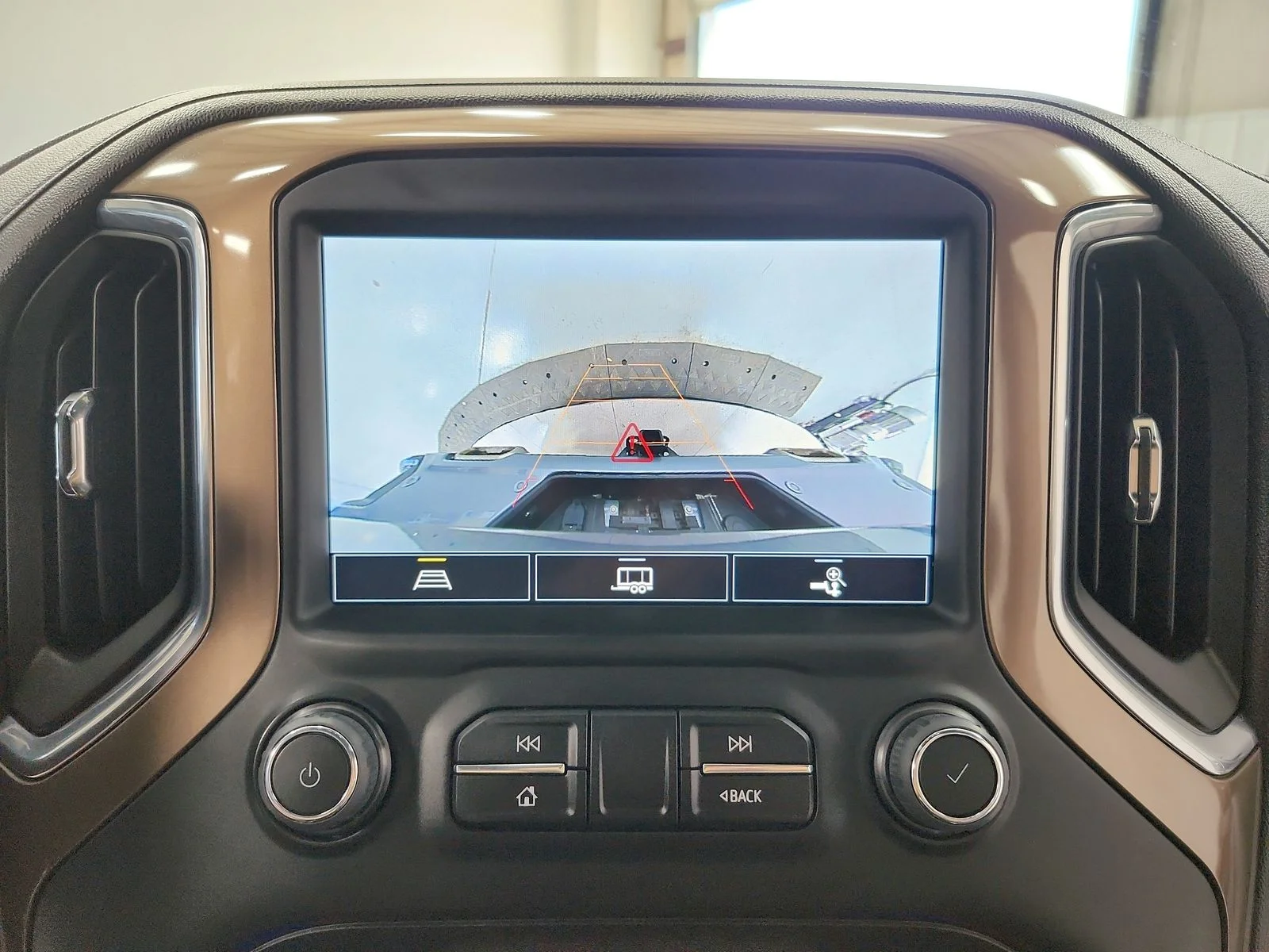 Used 2022 Gray Chevrolet High Country image 30