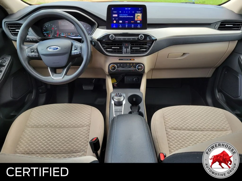 Used 2020 Red Ford SE image 18