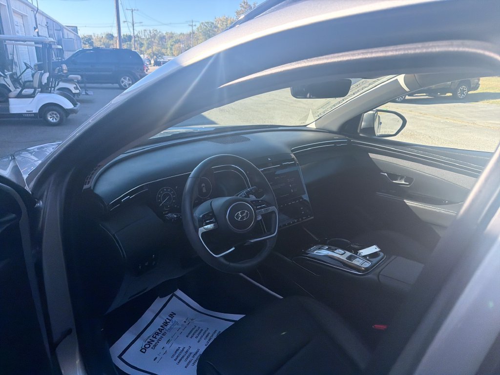 Used 2024 Silver Hyundai SEL Convenience image 15