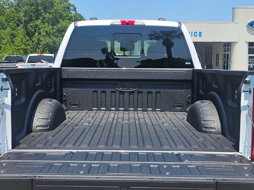 New 2026 White Ford Lariat image 13