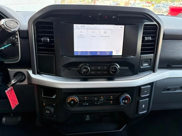 Used 2022  Ford XL image 17