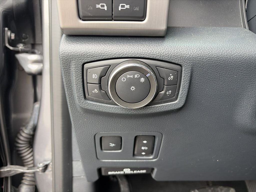 Used 2022 Gray Ford Platinum image 20