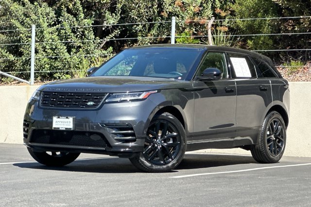 2026 Land Rover Range Rover Velar Dynamic SE