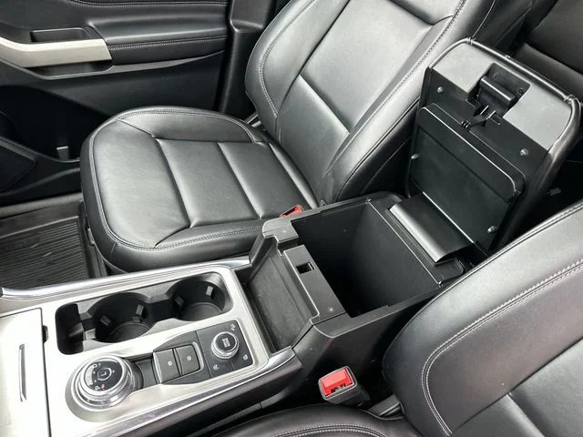 Used 2023 Black Metallic Ford XLT image 22