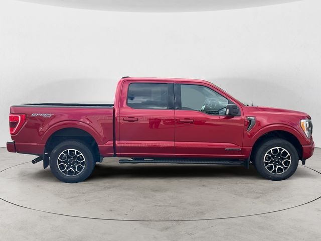 Used 2022 Rapid Red Metallic Tinted Clearcoat Ford XLT image 4