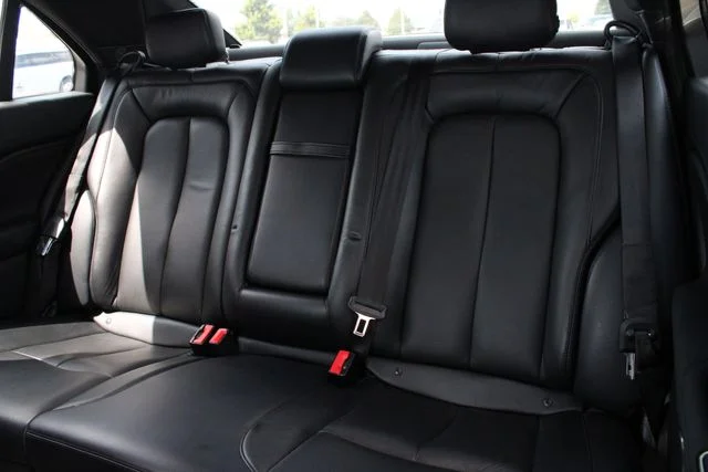 Used 2017 Black Lincoln Select image 21