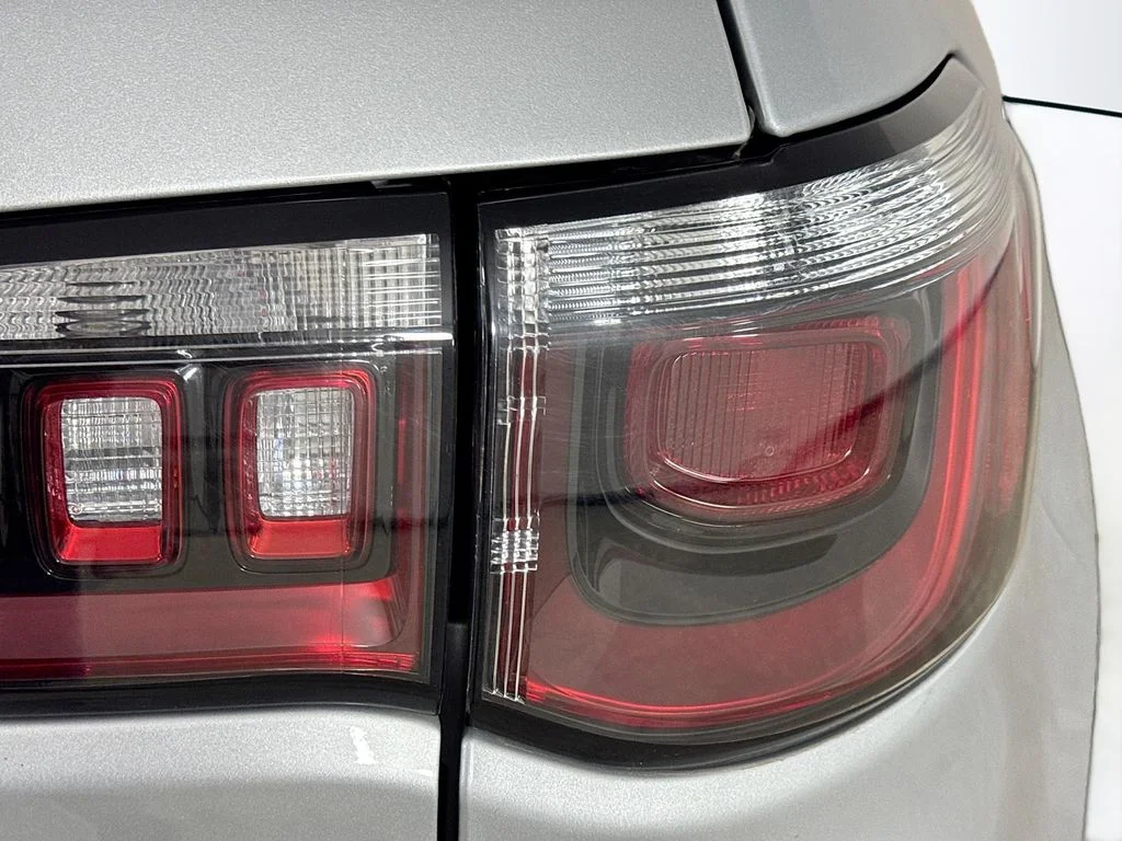 Used 2025 Silver Jeep Limited image 32