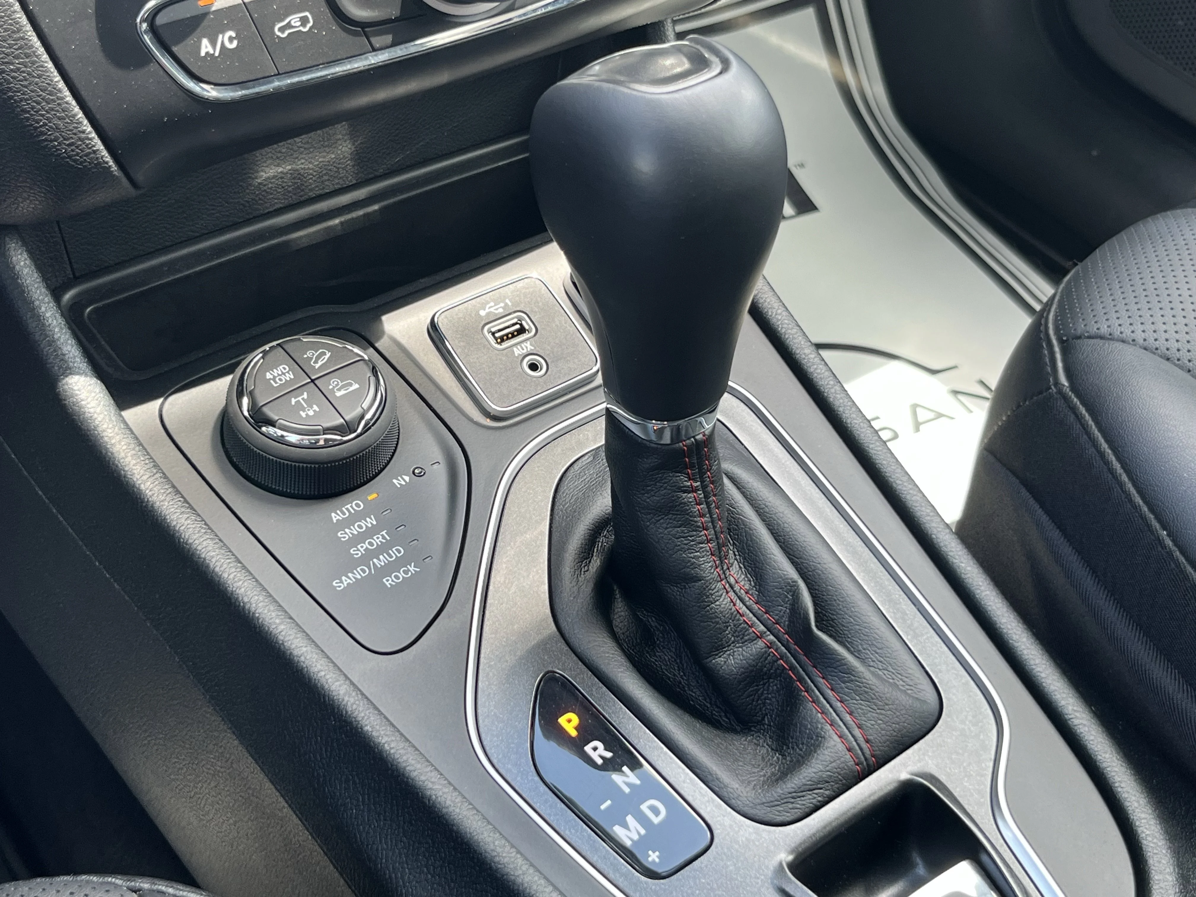 Used 2022 Gray Clearcoat Jeep Trailhawk image 31