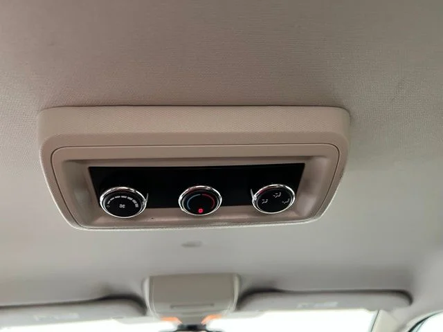 Used 2019 Silver Dodge SE image 30