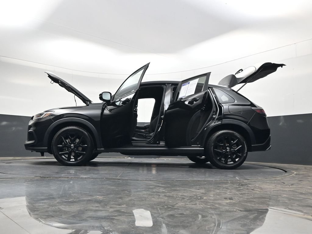 Used 2024  Honda Sport image 43