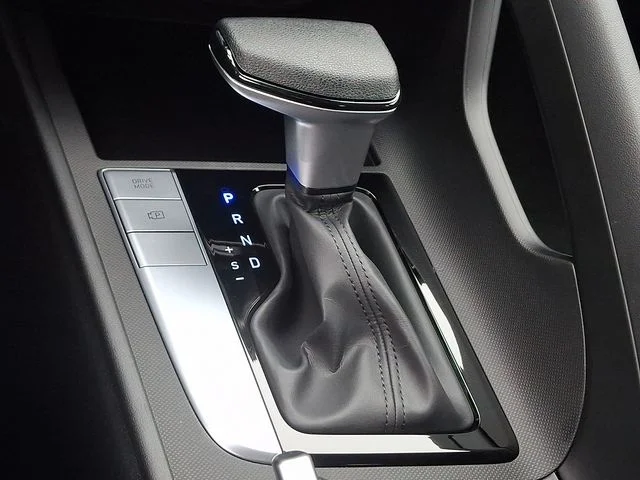 New 2026 Black Hyundai SE image 17