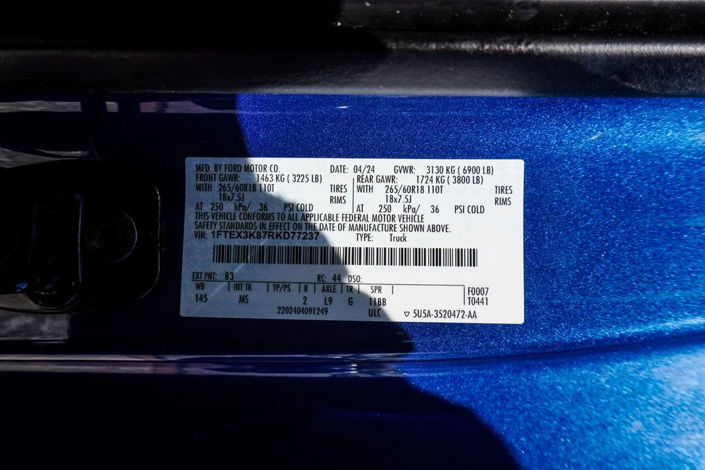 Used 2024 Blue Ford XLT image 39