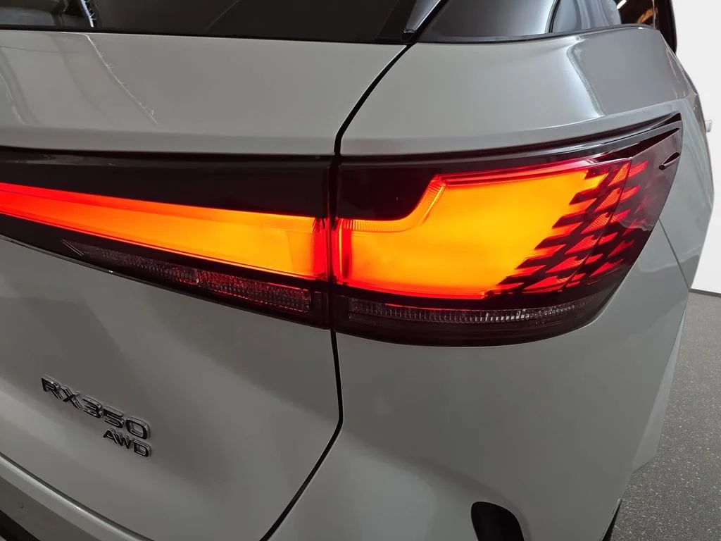 New 2026 Eminent White Pearl Lexus LUXURY image 31
