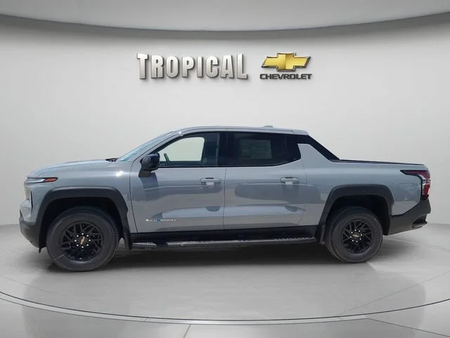 New 2026 Slate Gray Metallic Chevrolet LT - Standard Range image 2