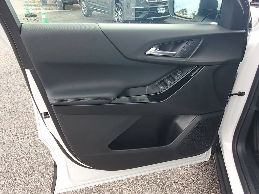 New 2026 Summit White Chevrolet LT image 28