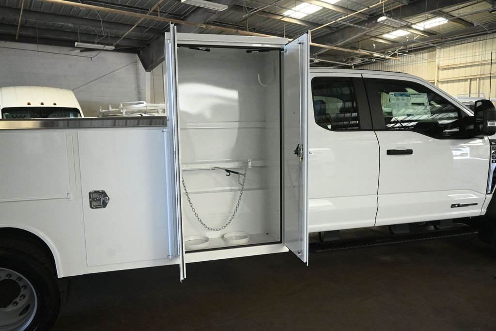 New 2026 Oxford White Ford XL image 32