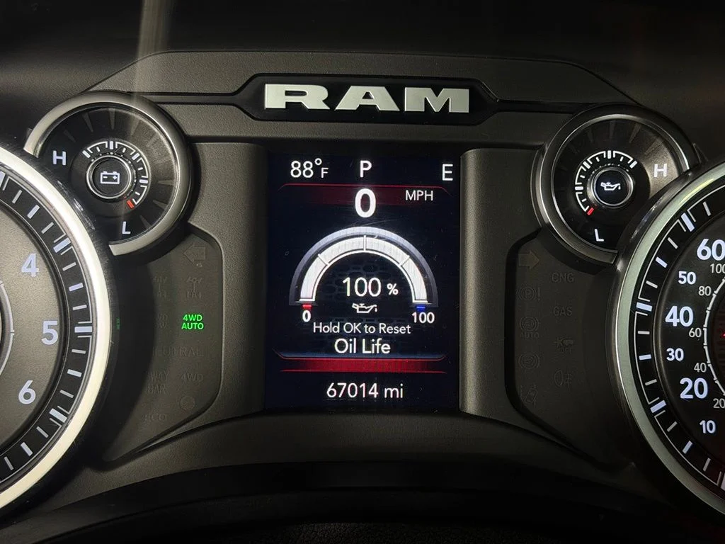 Used 2021 White Ram Big Horn/Lone Star image 15