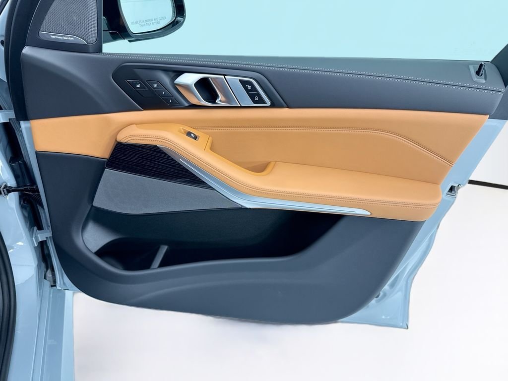 New 2026 Gray Metallic BMW xDrive50e image 24