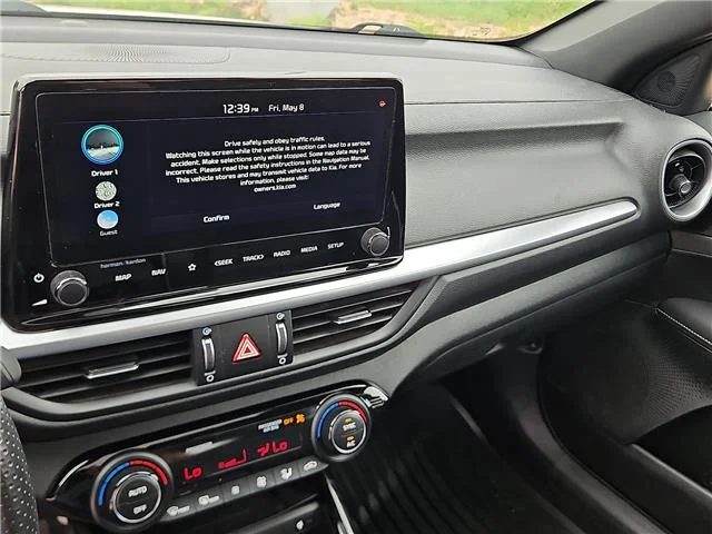 Used 2024 Snow White Pearl KIA GT-Line (IVT) image 17