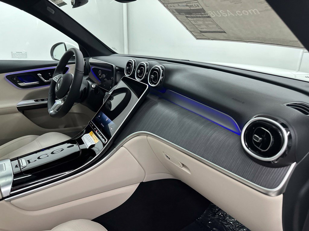 New 2027 Polar White Mercedes-Benz GLC 300 image 55