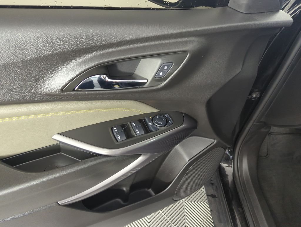 Used 2025 Black Chevrolet ACTIV image 19