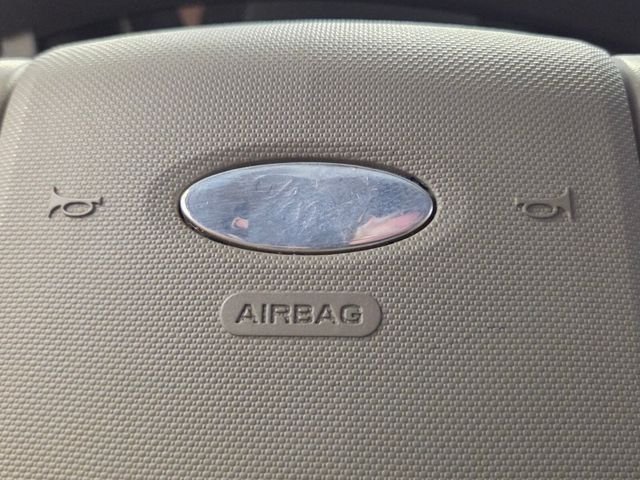 Used 2008  Ford Limited image 30