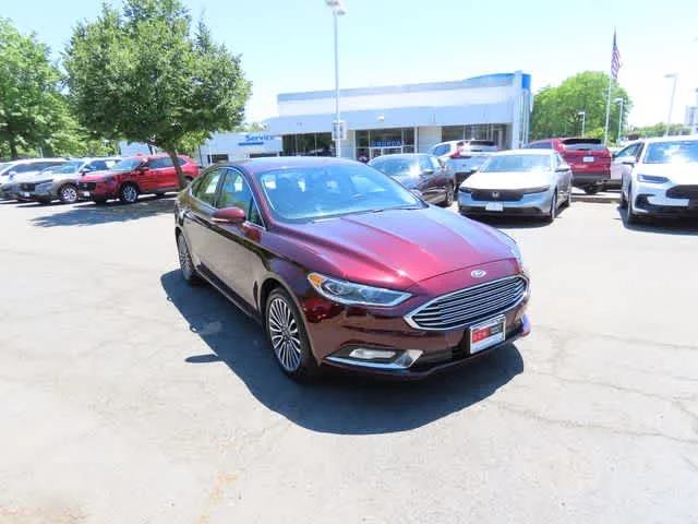 2017 Ford Fusion SE FWD's photo