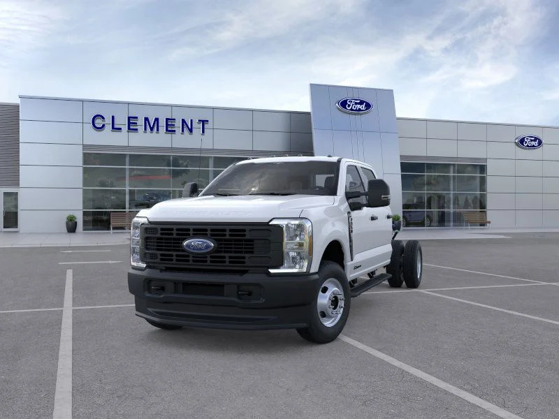 New 2026 Oxford White Ford F-350® XL image 2