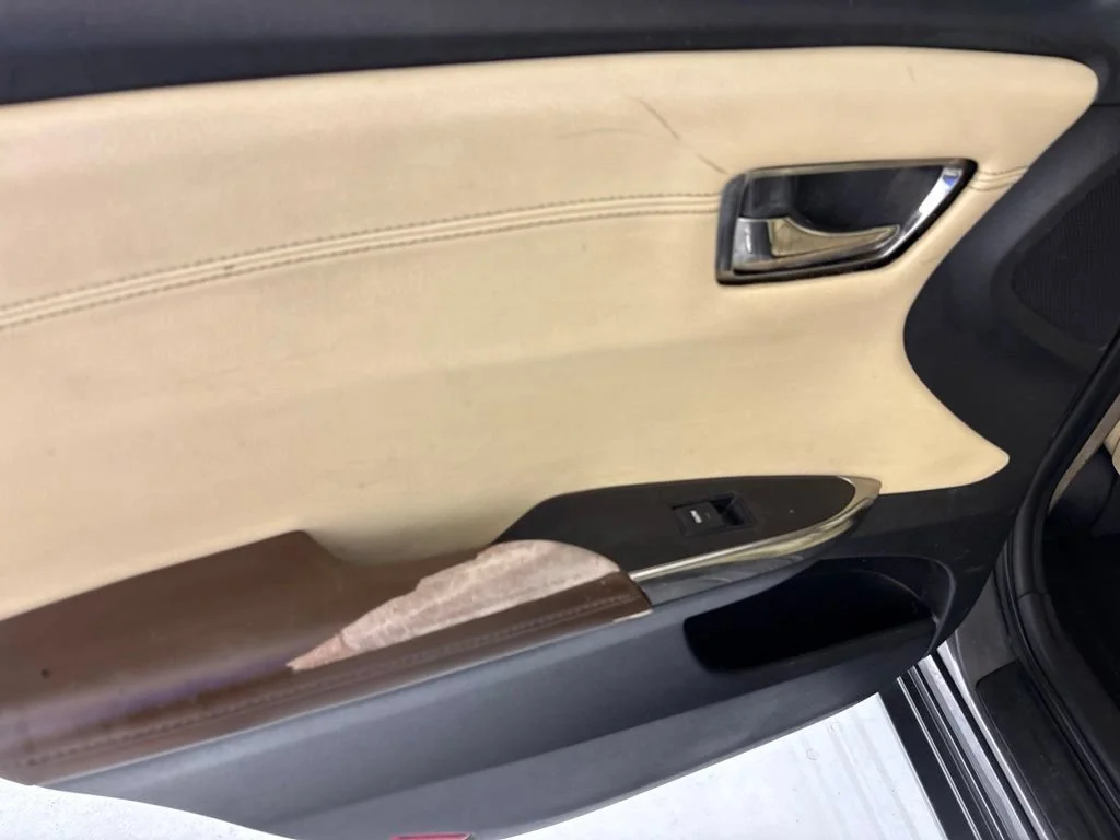 Used 2015 Gray Toyota XLE Touring image 24