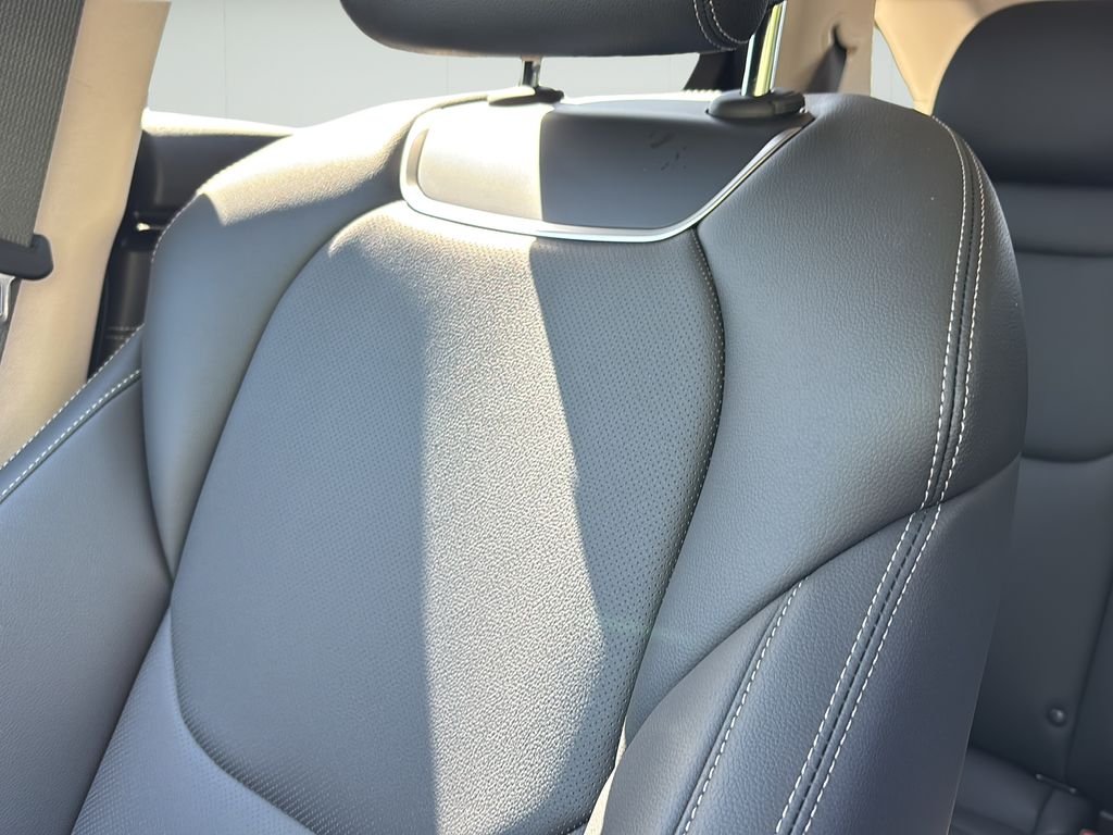 2026 GENESIS GV70 Standard - Photo 40