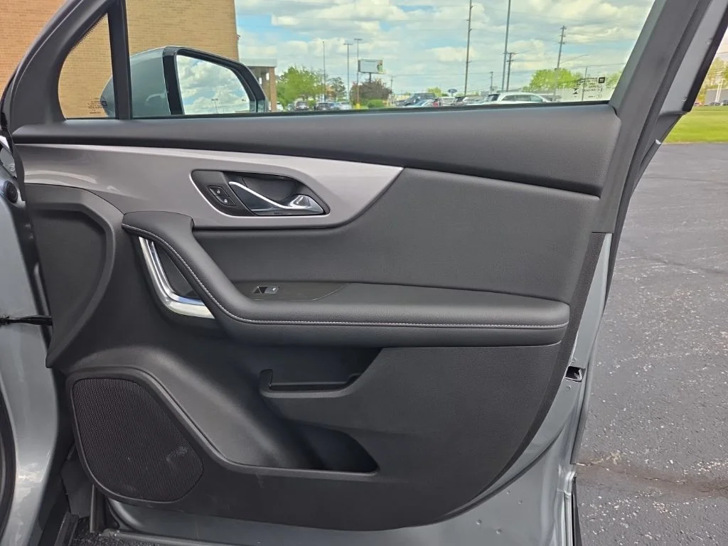 Used 2024 Gray Chevrolet LT image 25