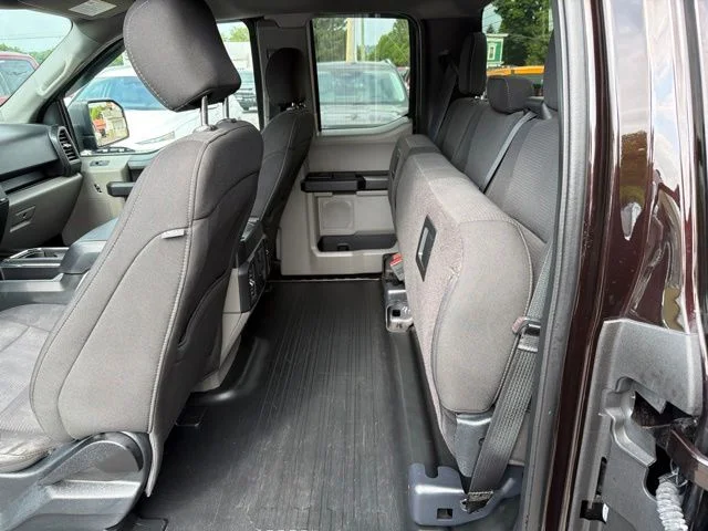 Used 2018 Red Ford XL image 44