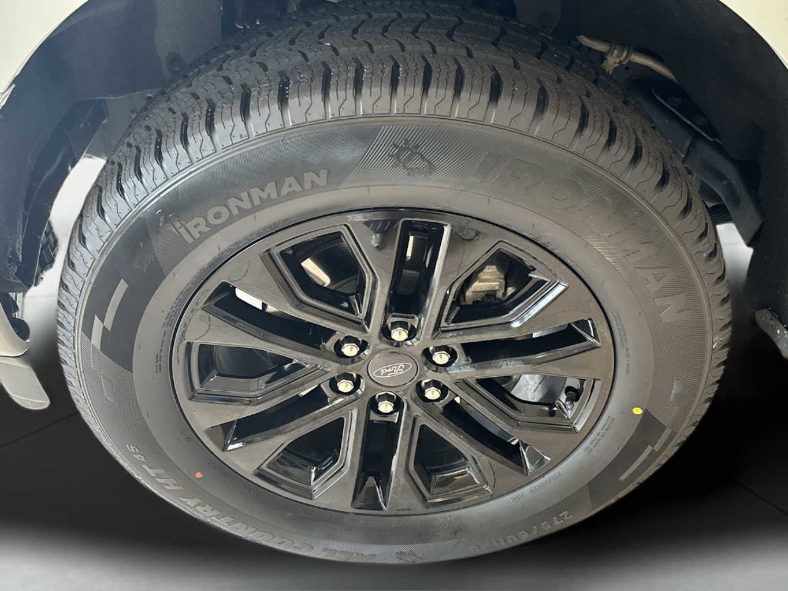 Used 2024 Avalanche Ford LARIAT image 32