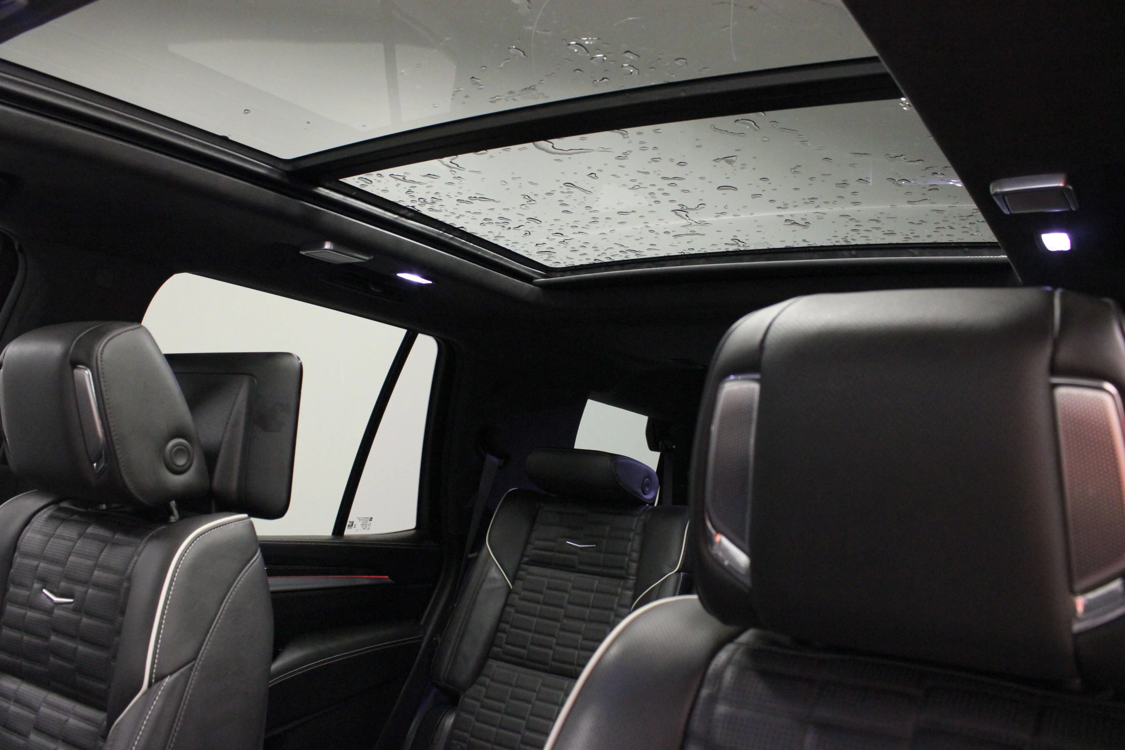 Used 2025 Black Cadillac V-Series image 10