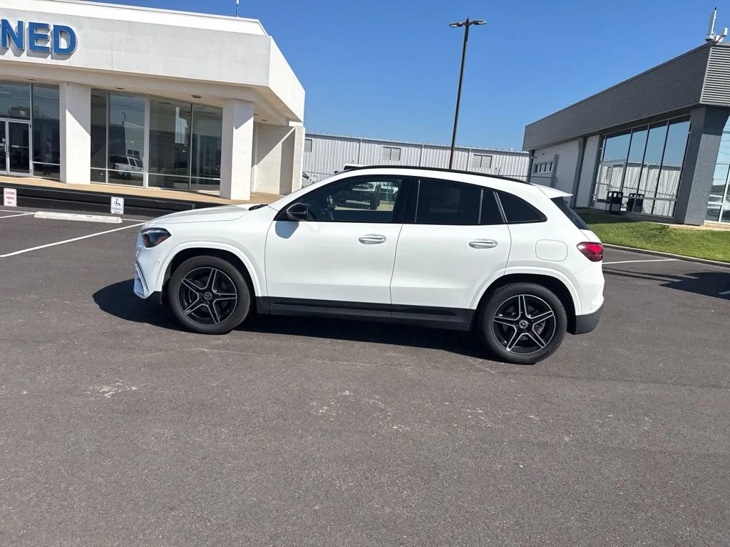 Used 2025  Mercedes-Benz GLA 250 image 9