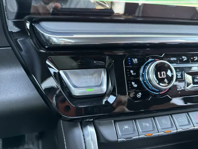 New 2026 Onyx Black GMC Denali Ultimate image 29