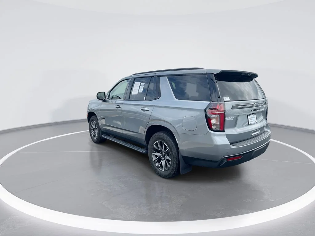 Used 2023 Gray Chevrolet Z71 image 6
