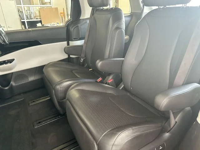 Certified Used 2024 Panthera Metal Kia SX Prestige image 27