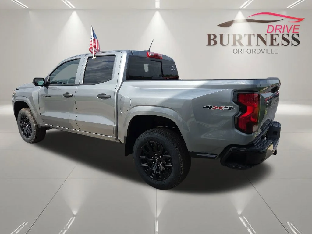 2026 Chevrolet Colorado Work Truck - Photo 6