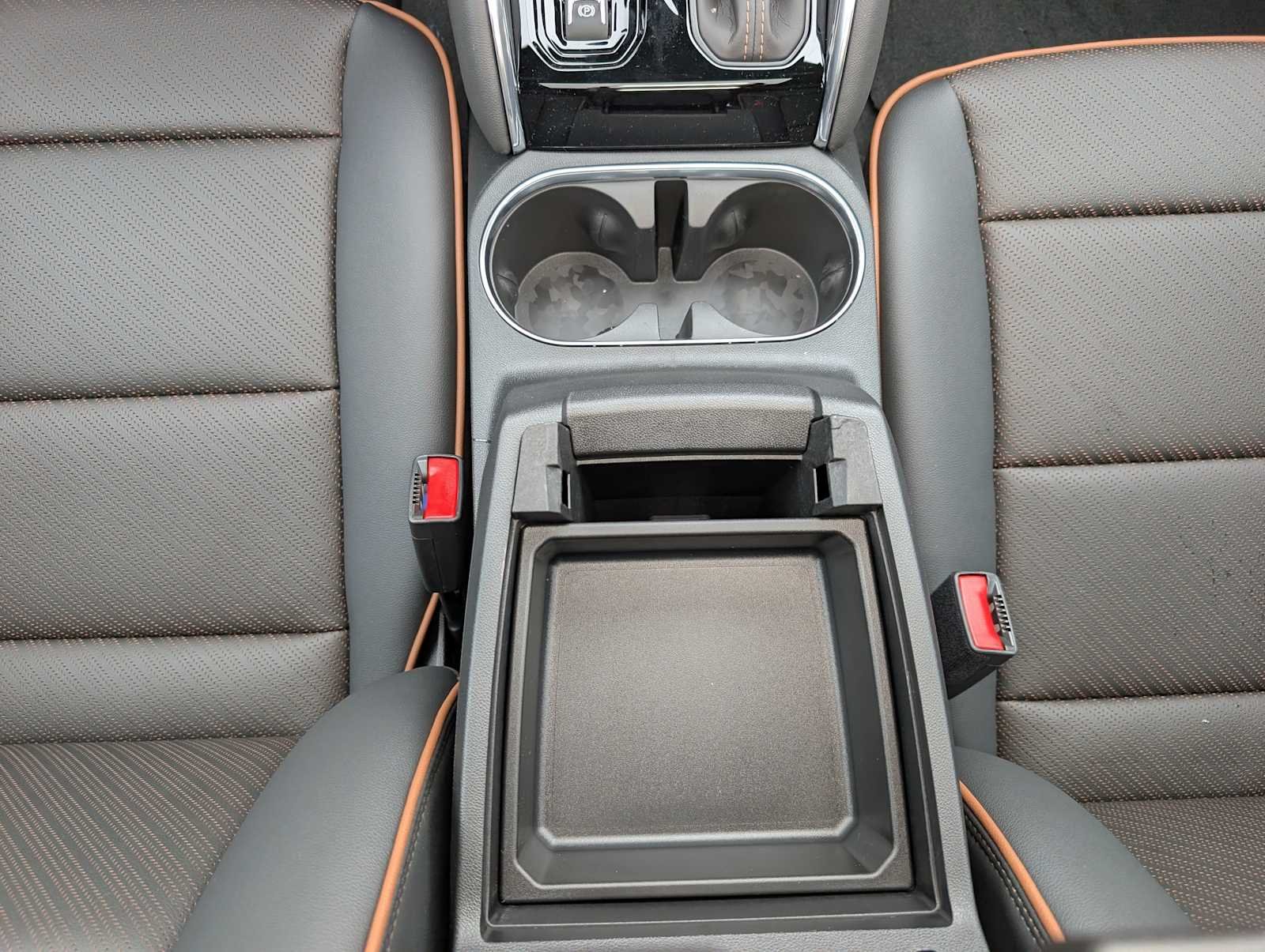 2026 GMC Canyon AT4 - Photo 15