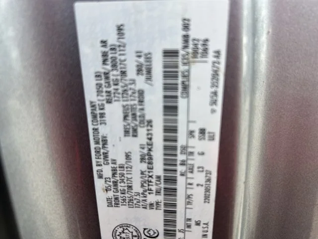 Used 2023 Silver Ford  image 31