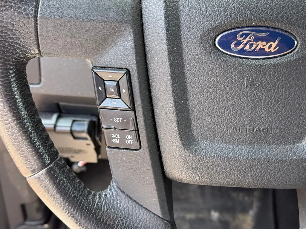 Used 2011 Silver Ford XLT image 16