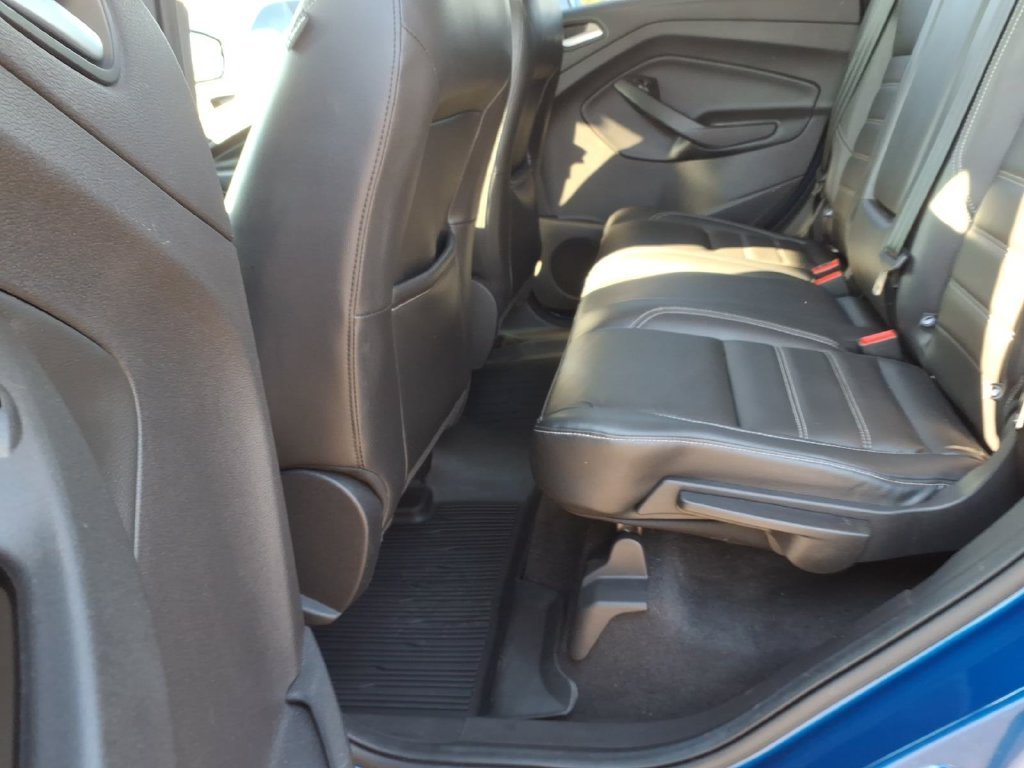 Used 2018 Lightning Blue Metallic Ford SEL image 4