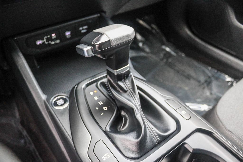 Used 2025 Blue Kia LXS image 19