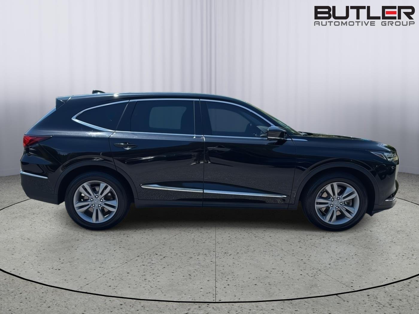 Used 2024 Majestic Black Pearl Acura Base image 4
