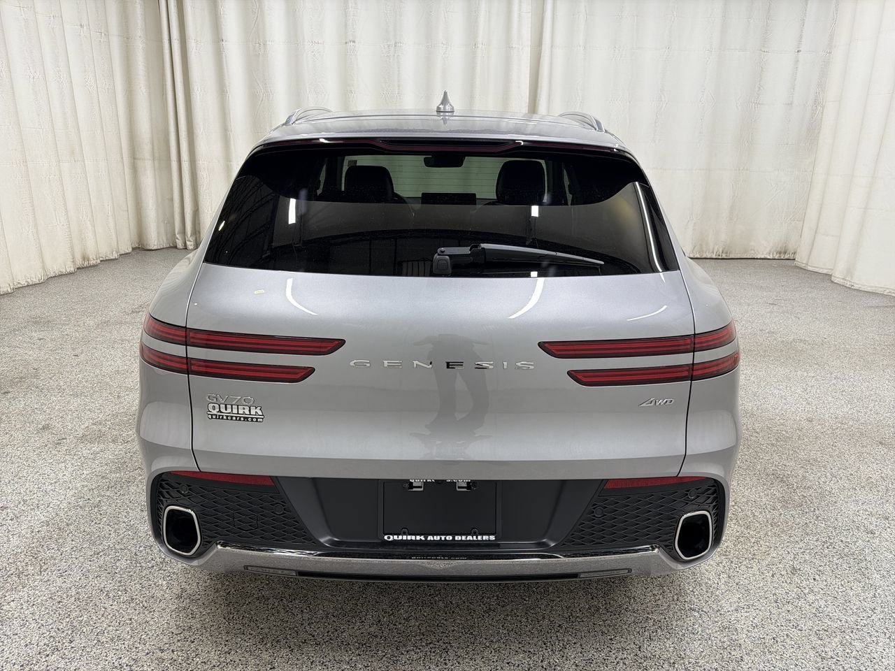 2024 GENESIS GV70 Standard - Photo 7