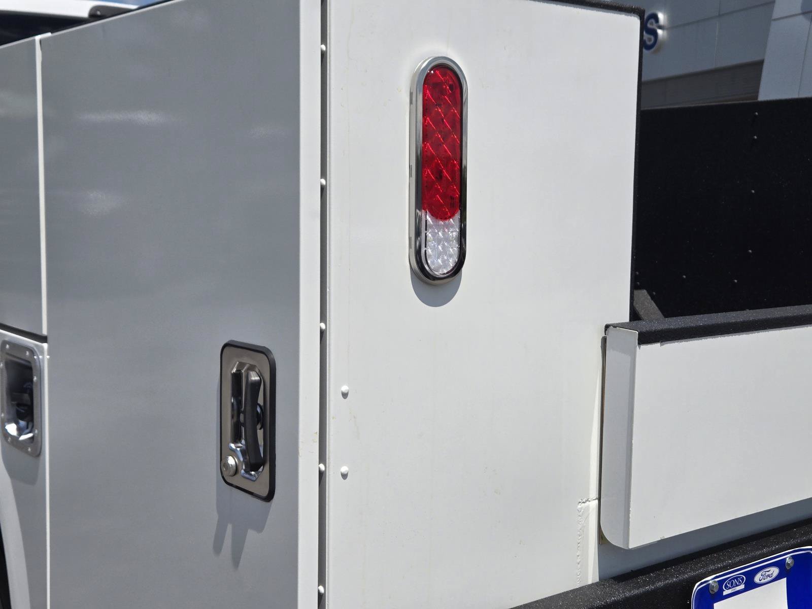New 2026 Oxford White FORD F-350® XL image 10