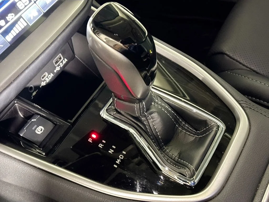 Used 2025 White Subaru Limited image 19