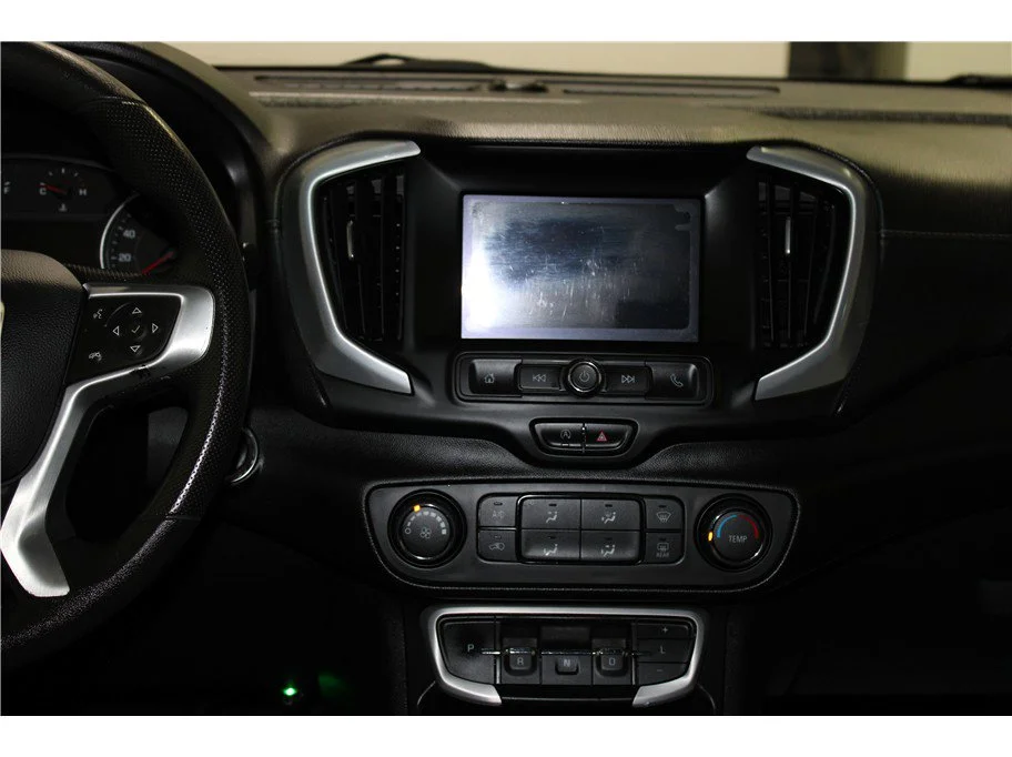 Used 2022 Summit White GMC SLE image 16