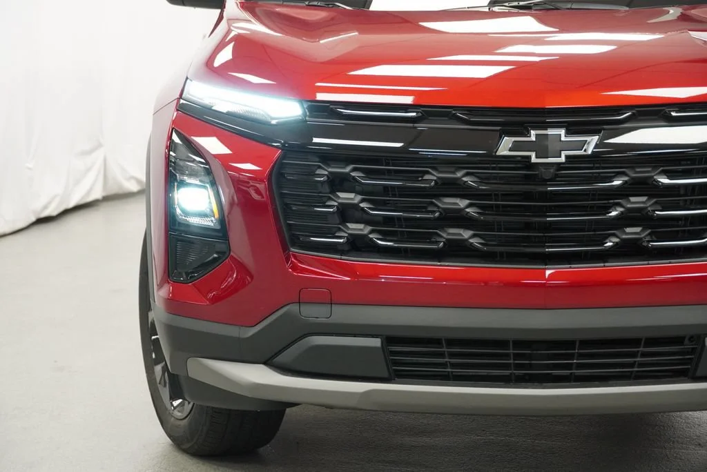 New 2027 Radiant Red Tintcoat Chevrolet LT image 32